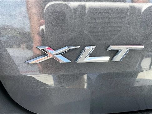 Used 2023 Ford Explorer XLT RWD image 24