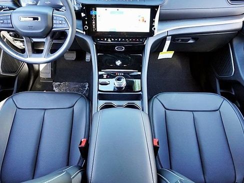 New 2026 Jeep Grand Cherokee Limited w/ Luxury Tech Group II image 26