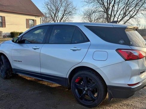 Used 2019 Chevrolet Equinox LT w/ Sun & Navigation Package image 7