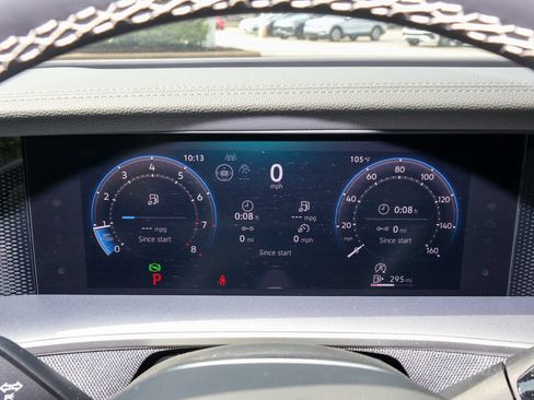 Certified 2025 Volkswagen Tiguan S FWD image 21