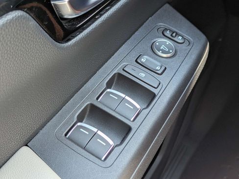 Used 2024 Honda CR-V EX-L image 30