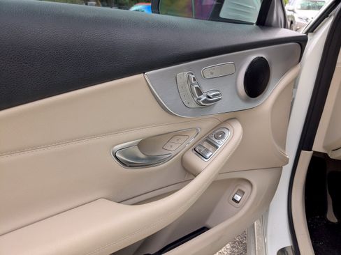 Used 2019 Mercedes-Benz C 300 Coupe image 7