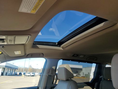 Used 2019 Honda Odyssey EX-L image 26