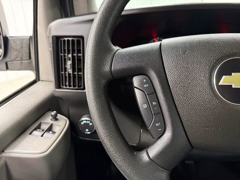 Used 2018 Chevrolet Express 2500 LS w/ Driver Convenience Package RWD image 26