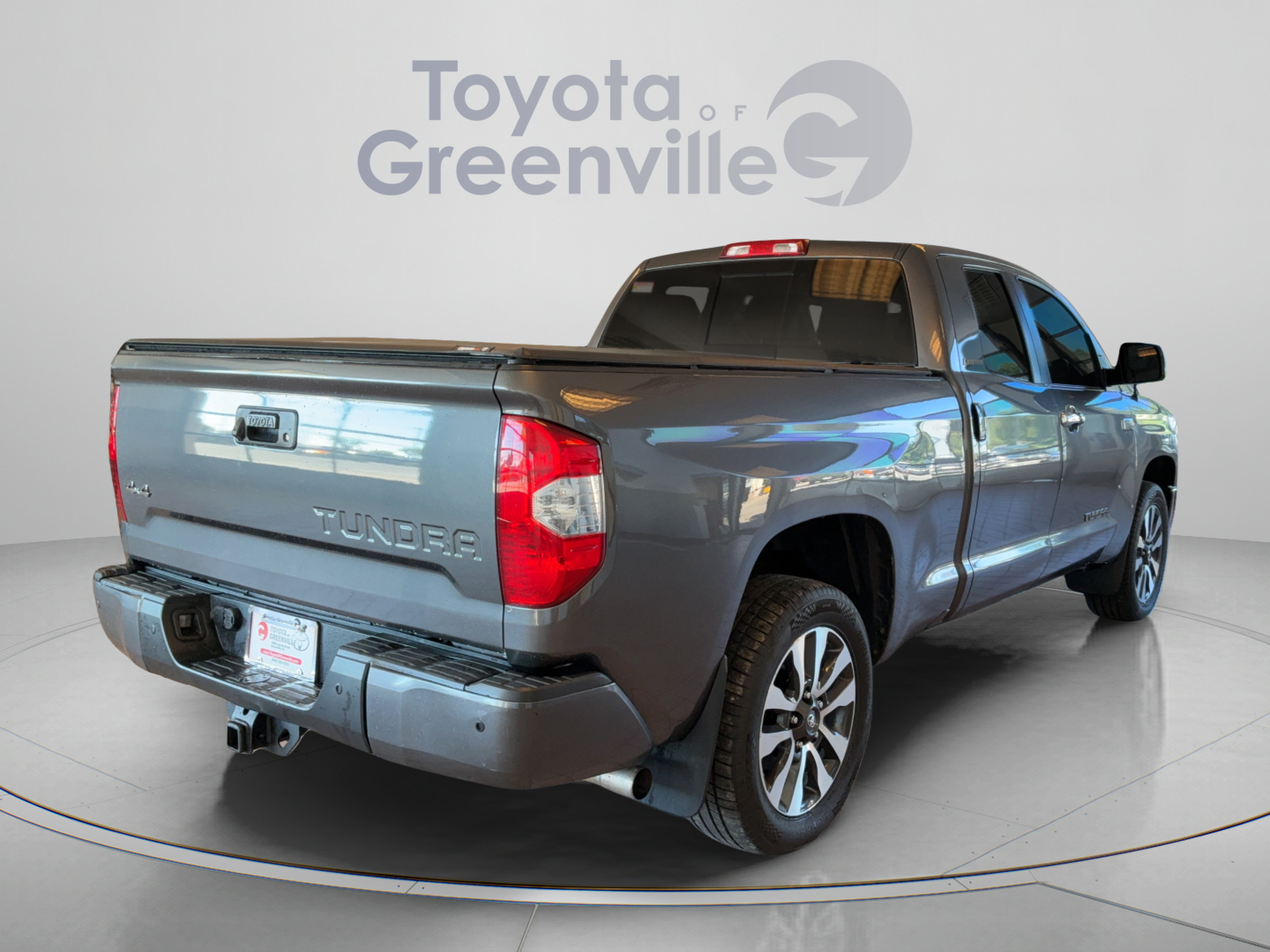 Used 2018 Toyota Tundra Limited w/ Limited Premium Package AWD/4WD image 6