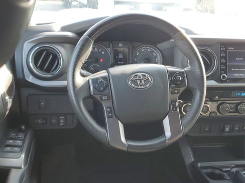 Certified 2023 Toyota Tacoma TRD Off-Road AWD/4WD image 11