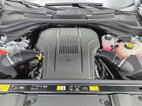 New 2026 Land Rover Range Rover SE image 31