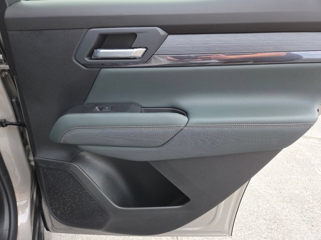 New 2026 GMC Terrain AT4 w/ Technology Package II AWD/4WD image 26
