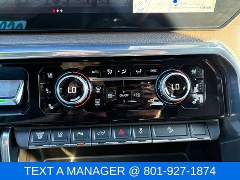 Used 2024 GMC Sierra 3500 Denali w/ Technology Package AWD/4WD image 27