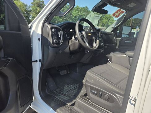 Used 2023 Chevrolet Silverado 2500 Custom w/ Gooseneck/5TH Wheel Package AWD/4WD image 16
