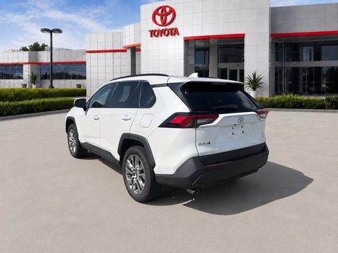 Used 2024 Toyota RAV4 XLE Premium w/ Weather Package AWD/4WD image 5
