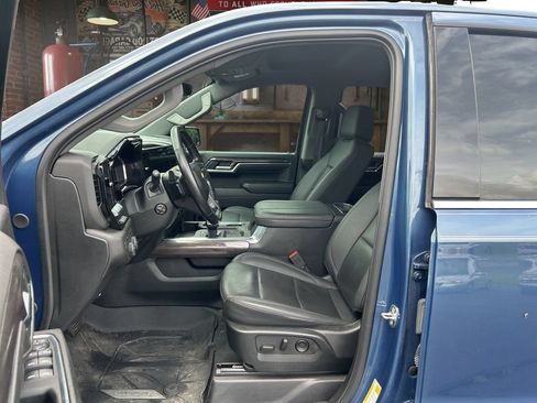 Used 2024 Chevrolet Silverado 1500 LTZ w/ Technology Package AWD/4WD image 19