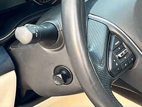 Used 2022 Nissan Maxima Platinum w/ Sport Mat Group FWD image 10