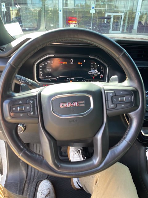 Used 2022 GMC Sierra 1500 AT4 w/ AT4 Preferred Package AWD/4WD image 8