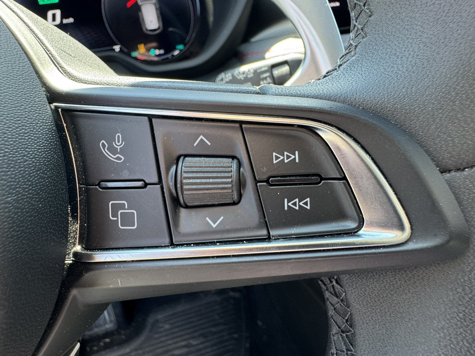 Used 2025 Dodge Hornet R/T AWD/4WD image 32