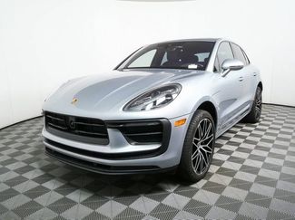 Certified 2023 Porsche Macan video 1
