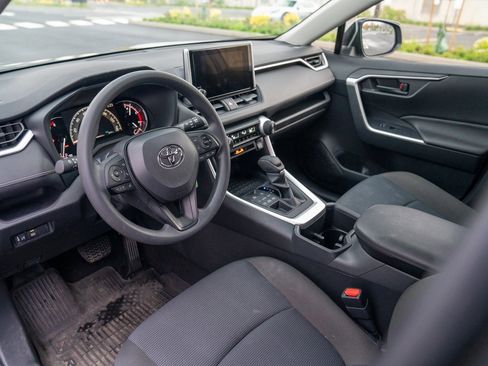 Used 2025 Toyota RAV4 LE image 4