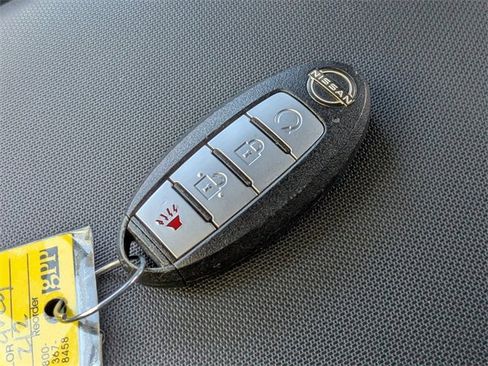 Used 2022 Nissan Frontier PRO-4X w/ Pro-4X Premium Package image 29