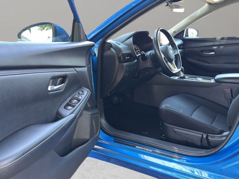 Used 2024 Nissan Sentra SV w/ All-Weather Package FWD image 12