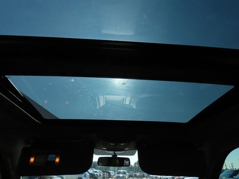 Used 2016 Ford F150 Lariat image 23