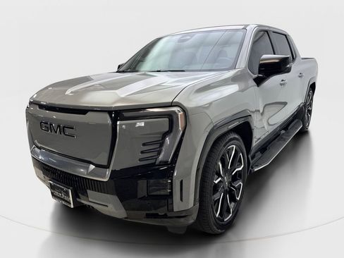 Used 2024 GMC Sierra EV Denali AWD/4WD image 2