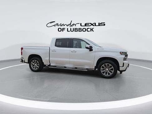 Used 2019 Chevrolet Silverado 1500 High Country w/ Technology Package image 9