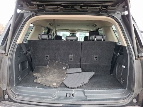 Used 2023 Ford Expedition XLT image 28