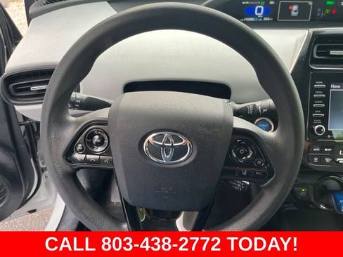 Used 2021 Toyota Prius L Eco FWD image 16