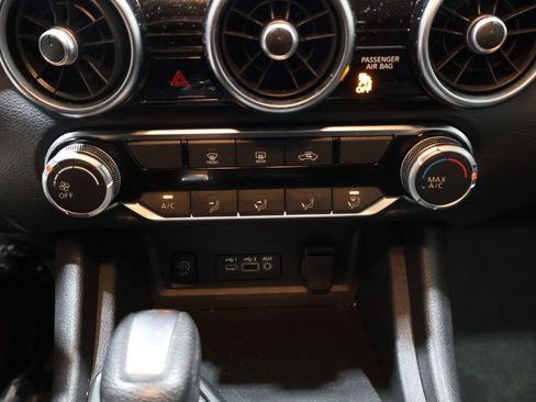 Used 2024 Nissan Sentra SV image 29