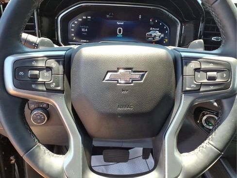 Used 2025 Chevrolet Silverado 1500 LT Trail Boss w/ Convenience Package II AWD/4WD image 13