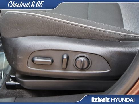 Used 2022 Chevrolet TrailBlazer LT FWD image 24