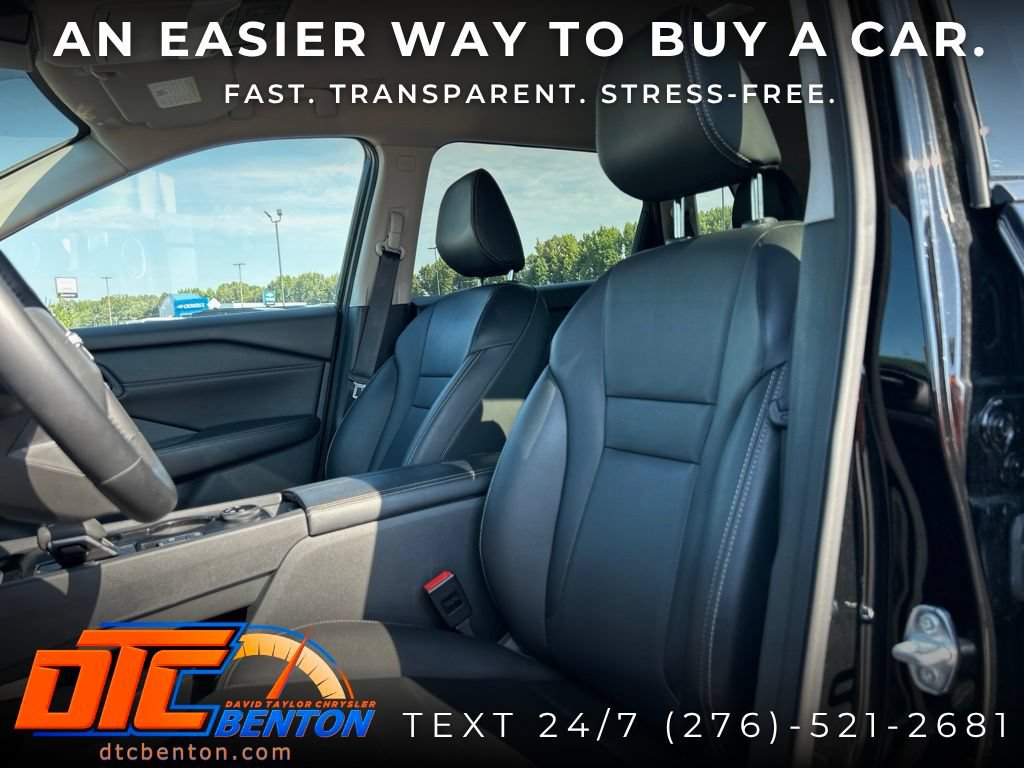 Used 2026 Nissan Rogue SL AWD/4WD image 6