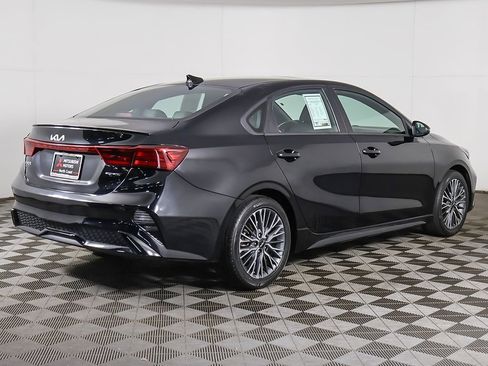 Used 2023 Kia Forte GT-Line w/ GT-Line Premium Package FWD image 12