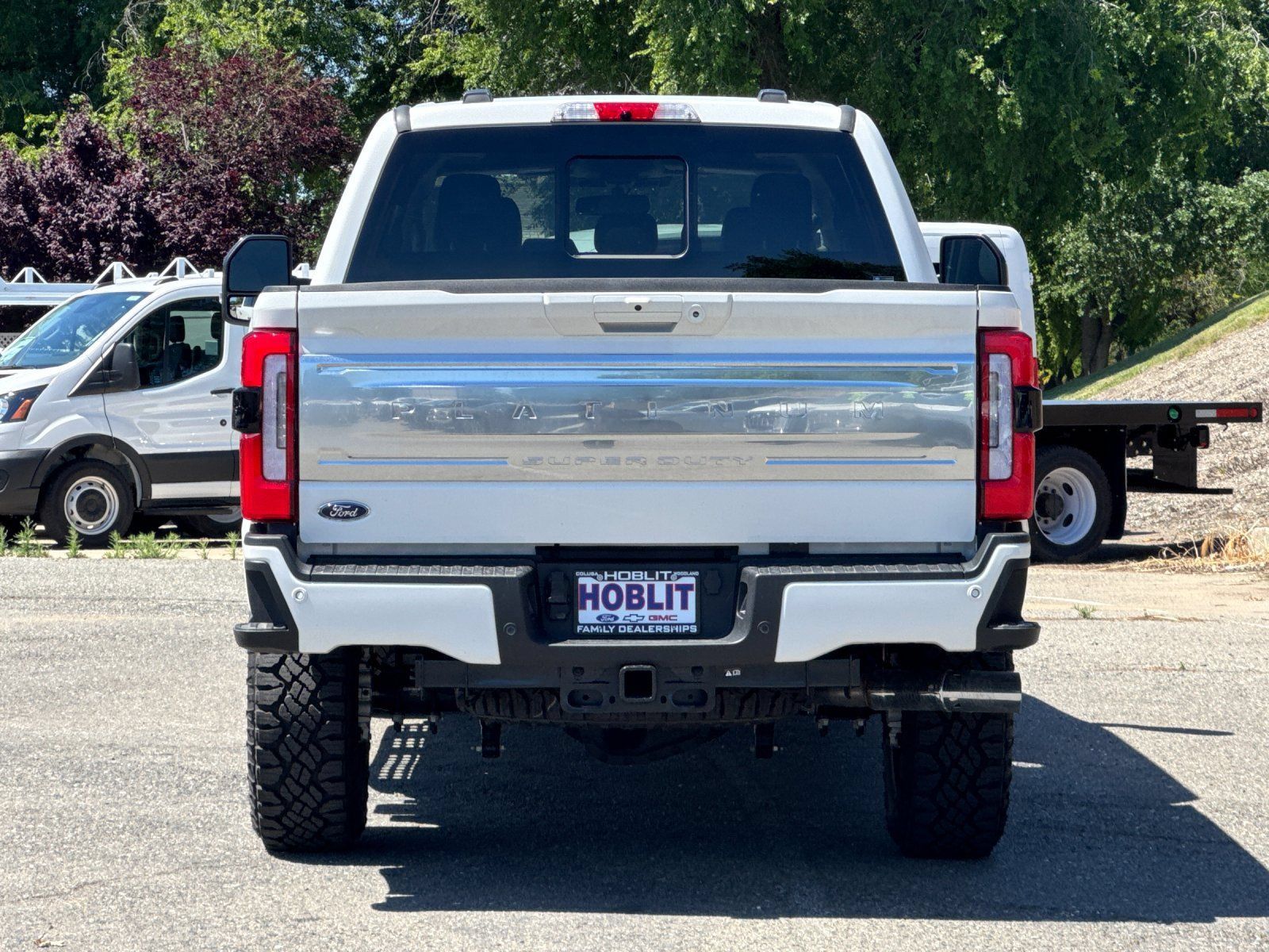 New 2026 Ford F250 Platinum w/ Platinum Plus Package AWD/4WD image 4