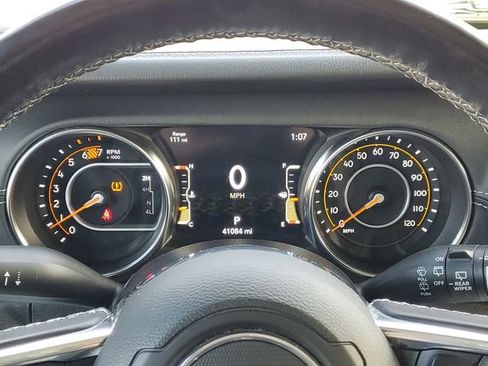 Used 2021 Jeep Wrangler Unlimited Sahara w/ Uconnect 4C Nav & Sound Group image 20