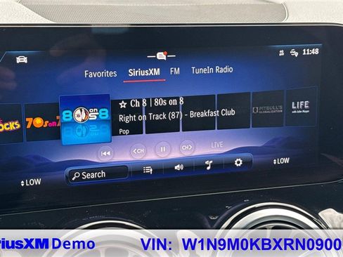 Used 2024 Mercedes-Benz EQB 300 4MATIC image 28