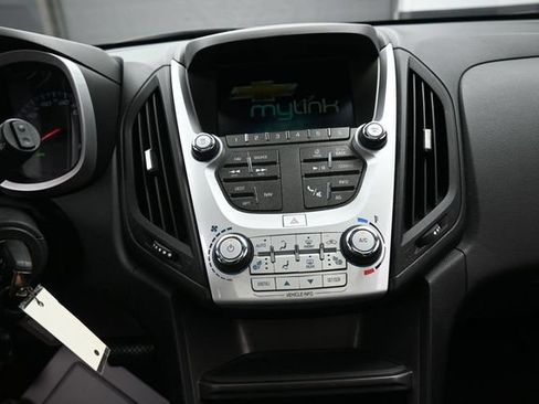 Used 2016 Chevrolet Equinox LT FWD image 10