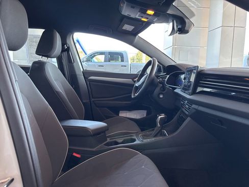 Used 2025 Volkswagen Jetta Sport FWD image 21