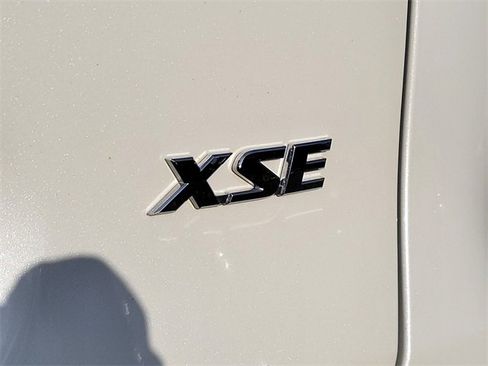 Used 2022 Toyota RAV4 XSE image 12
