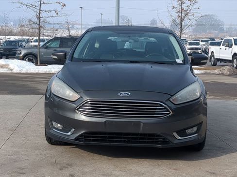 Used 2017 Ford Focus Titanium image 12