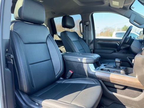 Certified 2022 Chevrolet Silverado 1500 RST w/ Diesel Off-Road Package image 11