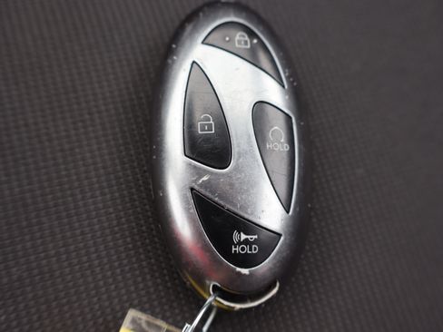 Used 2025 Hyundai Kona SEL AWD/4WD image 25