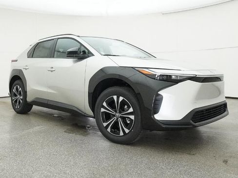 New 2025 Toyota bZ4X FWD image 21
