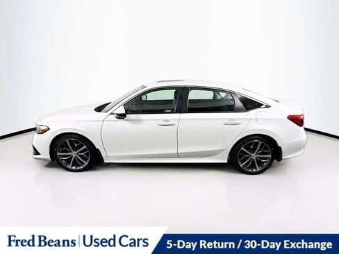 Used 2023 Honda Civic Touring image 4