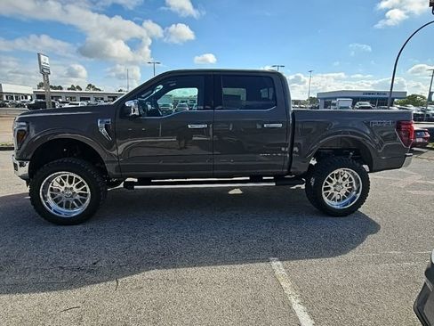 Used 2025 Ford F150 Lariat w/ Equipment Group 502A High image 4