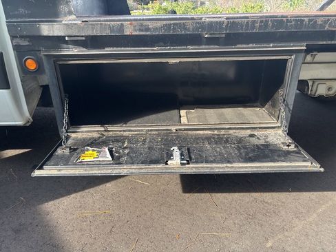 Used 2016 Mercedes-Benz Sprinter 3500 image 12