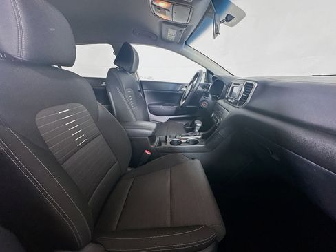 Used 2018 Kia Sportage LX image 29