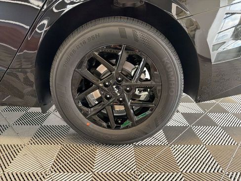 New 2026 Kia K5 LXS image 7