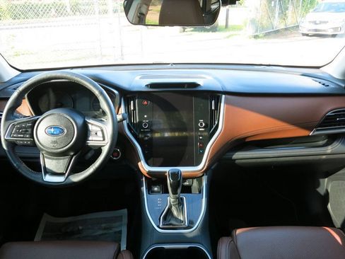 Used 2024 Subaru Outback Limited AWD/4WD image 19
