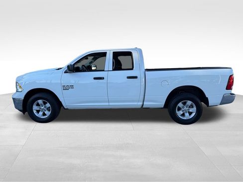 Used 2024 RAM 1500 Classic SLT AWD/4WD image 4